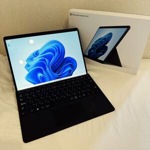  as good as new ultimate beautiful goods Surface Pro 8 Core i7 RAM 16GB SSD 256GB Win11Pro extra Signature keyboard & modern mobile mouse attaching!