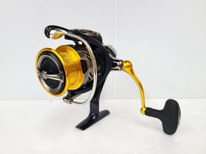 【中古品】 ダイワ Daiwa スピニングリール 20 レブロス LT3000-CH 〇YR-17176〇