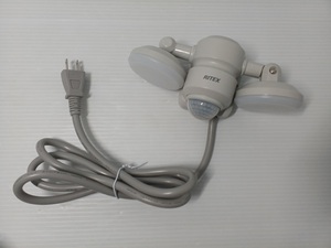 musashi ムサシ RITEX LED-AC206 5W×2灯 LEDセンサーライト コンセント式 広範囲タイプ【中古品】 ○YR-51422○