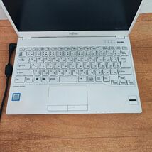 ノートパソコン 富士通 FMV LIFEBOOK UH75/B3　ジャンク_画像3