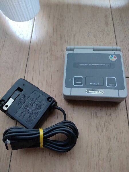 美品　ゲームボーイ アドバンス SP スーパーファミコンカラー