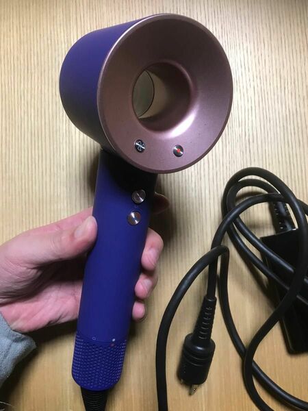 Dyson ドライヤー　ビンカブルー