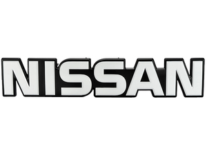 【NissanGenuine】 Safari Y60 フロントGrille Emblem 62890-06J00 Skyline Serena X-Trail Note Fuga Elgrand