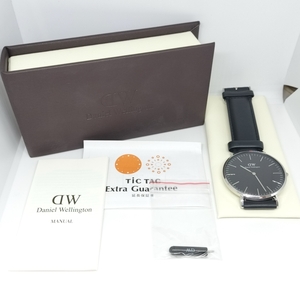 7005★【箱付き】Daniel Wellington ダニエルウェリントン 腕時計 クォーツ アナログ 2針 黒文字盤 革ベルト シルバーフレーム