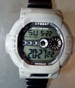 デジタル 腕時計　グレー