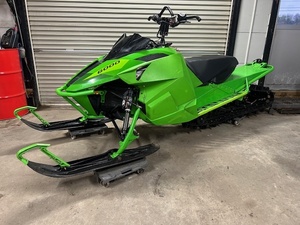 2016年 arcticcat M6000 153 カスタム多数 ARCTICCAT アークティクキャット