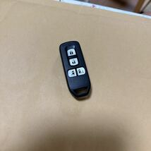 超美品☆送料無料ホンダ 純正 Nシリーズ ★N-BOX N BOX カスタム スマートキー JF1 JF2 4ボタン 両側オートスライドドア　　78_画像1