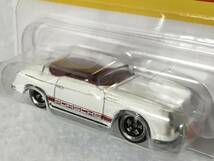 バースデー限定 ホットウィール PORSCHE 356 SPEEDSTER 白 HotWheels セレブレーション ポルシェ 356 スピードスター 未開封_画像3