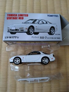 トミカリミテッド　LV-N177b　アンフィニRX-7 (FD)