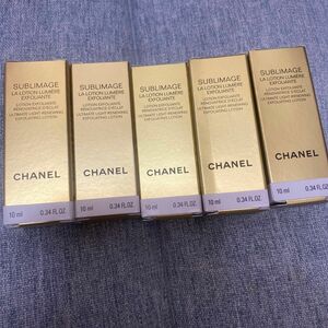 CHANEL シャネル