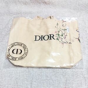 新品　未開封　Dior　ディオール　母の日プロモーション　花柄刺繍ノベルティ