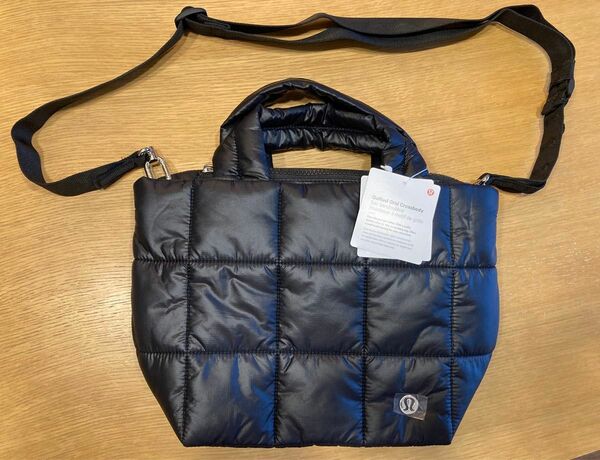 新品 lululemon キルティング Grid クロスボディ バッグ ★ 5L