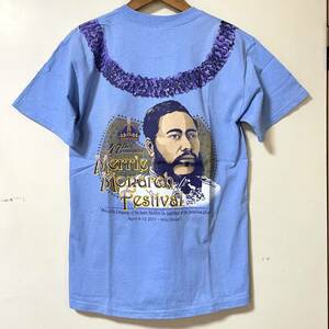 第47回メリーモナークフェスティバル 記念Tシャツ2010年 水色 Sサイズ フラダンス ハワイ カラカウア王