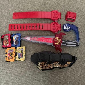 仮面ライダーセイバー 変身ベルト DX聖剣ソードライバー ワンダーライドブック バンダイ おもちゃ 剣 仮面ライダー