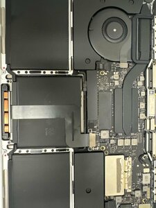 ★M326【ジャンク品】 MacBook Pro 2016 13インチ SSD 256GB /100