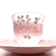 宇野千代 YAMAKA 花まどか * 金彩桜絵 冷茶揃 お茶呑茶碗揃 竹フォーク付き　５客組 茶道具 箱有り 未使用_画像3