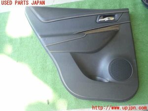 1UPJ-13441324]ハリアー(ZSU60W)左後ドア内張り 中古