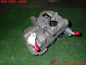 1UPJ-15456025]エスティマハイブリッド(AHR20W)エアコンコンプレッサー 中古