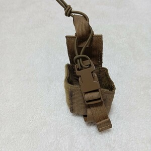 美品！TAC-TタクティカルテイラーPRC-153 IISRラジオポーチ コヨーテブラウン無線USMC沖縄米軍放出♪人気ミリタリーサバゲー