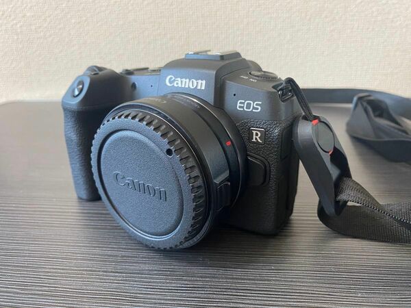 Canon EOS RPボディ、バッテリーグリップ、マウントアダプター、L型プレート付き。おまけストラップ。