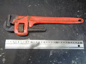 MCC pine slope ironworking 350mm pipe wrench DIY piping construction work 