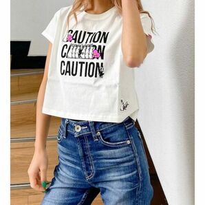 GYDA ジェイダ GYDAX#FR2梅 Rubbie Bunny CAUTION ショートTシャツ