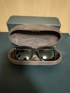 中古 TOMFORD トムフォード　鼈甲　TOMFORD サングラス