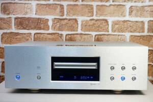ESOTERIC esoteric X-05 super audio CD/CD player regular price 528000 jpy. VRDS-NEO mechanism installing machine 