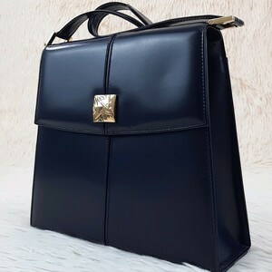 1 иен ~[ не использовался класс ]Yves Saint Laurent Yves Saint-Laurent сумка на плечо Gold металлические принадлежности заслонка кожа темно-синий 