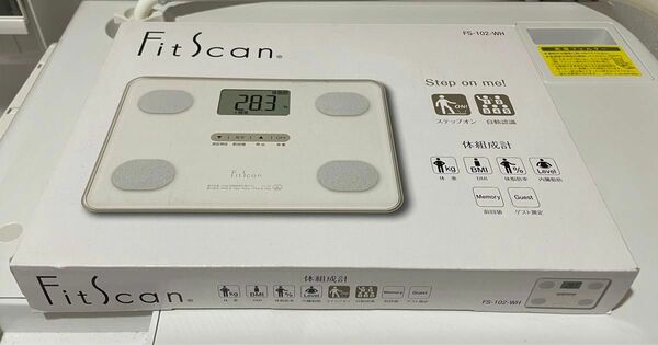 デジタル体重計　fitscan fs-102-wh タニタ