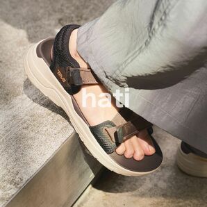 新品IENA 別注 Teva(テバ）ZYMIC サンダル23　希少　ブラウン