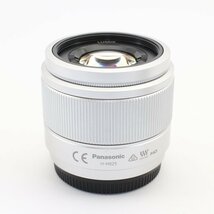 パナソニック(Panasonic) 単焦点レンズ マイクロフォーサーズ用 ルミックス G 25mm/ F1.7 ASPH. シルバー H-H025-S_画像2