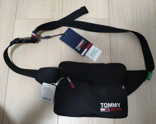 TOMMY JEANS トミージーンズ ポーチ 新品未使用