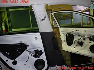 1UPJ-11227670]VW ゴルフ(AUDFG)左センターピラートリム 中古