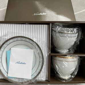 新品　ノリタケ　ハンプシャーゴールド＆プラチナ カップ＆ソーサーペア（金・銀） Noritake