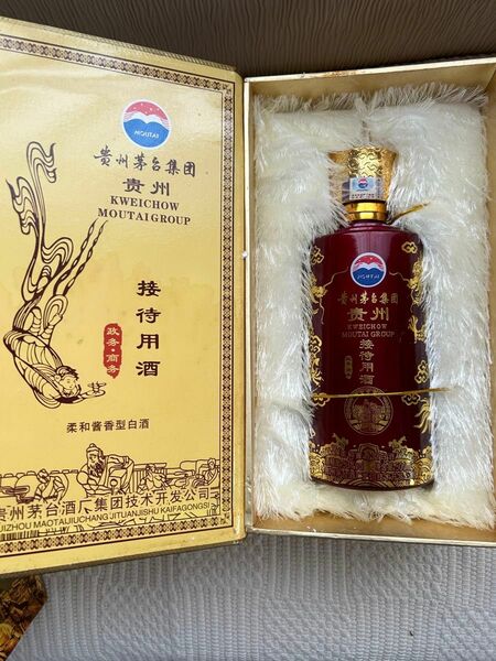 貴州茅台専用接待酒（白酒） 500ml 2012年製造