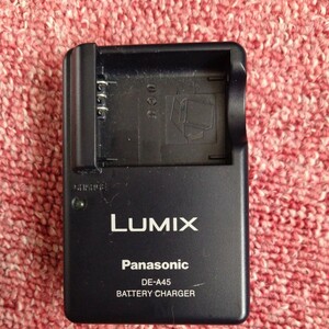 パナソニック LUMIX 充電器