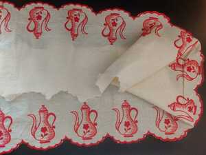 赤糸　ミシン　刺繍　棚飾り　ティーポット　スカラップ　花柄　フラワー　フランス　ヴィンテージ　アンティーク　フレンチ　レトロ　雑貨