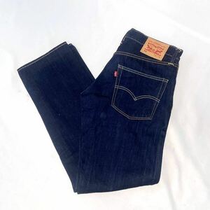 Levi's