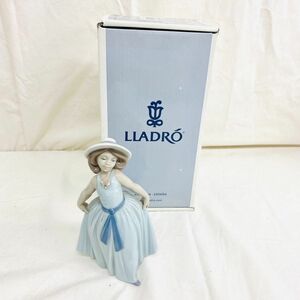 Y626-H27-926 LLADRO リヤドロ 陶器人形 可愛いロシータ C-10E 6275 箱付き 保証書付き 約13cm×19cm