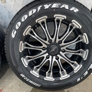 ロクサーニ バトルシップ 17インチ6H-139.7 ET35 タイヤ付き GOODYEAR EAGLE#1 215/60R17  ２００系ハイエース オマケ付き！ の画像2