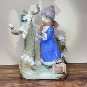  Lladro lladro украшение девушка птица птица маленький магазин снег произведение искусства 