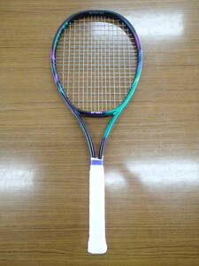 YONEX