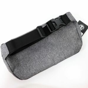 ★アンダーアーマー UNDER ARMOUR 新品 メンズ ロゴ入り シンプル ボディバッグ ウエストバッグ バッグ BAG 鞄 灰[1364275-040] 六★QWER★の画像3