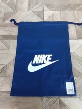 雑貨７】激安！！未使用 ナイキ/NIKE シューズ 約31×約41cm 　黒 紺 灰 3枚　無地 紫 1枚 計4枚セット 内袋 布袋 巾着袋 靴 上履き 現状_画像4