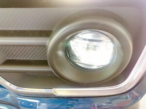 5kurudepa R4年 スペーシア 5AA-MK53S 左 フォグ ランプ ライト ＬＥＤ KOITO MM53S カスタム XS 後期 点灯OK 美品 32851