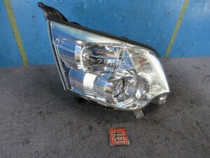 7kurudepa ノア DBA-ZRR70G 右 ヘッド ランプ ライト 81110-28E70 ＨＩＤ KOITO 28-222 [ZNo:05029732] 162860