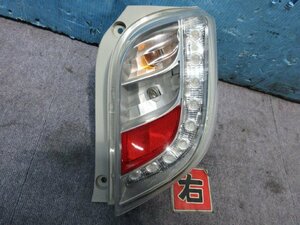 7kurudepa ミラ イース DBA-LA300S 右 テール ランプ ライト 81550-B2600 ＬＥＤ TOKAI 20511 [ZNo:06003171] 165472