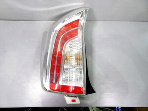 Prius DAA-ZVW30 left Tail lamp ランプ Light レンズ 81560-47170 STANLEY 47-55 後期 S 1kurudepa