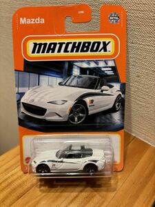 絶版マッチボックスMATCHBOX1/64?'15MAZDAマツダロードスターMX5MIATAミアータ白他HOTWHEELS出品同梱定形外可